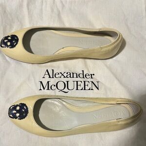Alexander McQueen Cream Flats with Black Detail
